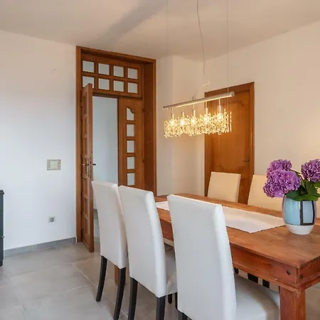 Casa Bea Bosa/magomadas בית נופש *